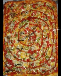 پیتزاجای همه شما دوستان گلم خالی