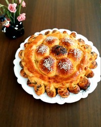 نان خانگی ساده وچند تا از نقاشی دانش آموزان..