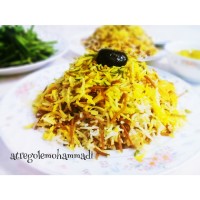 رشته پلو با مرغ ریش شده