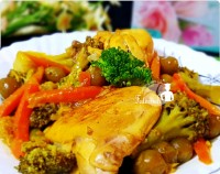 خورش بروکلی و گوجه سبز