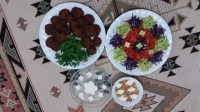 افطاری ساده .طاعاتتون قبول