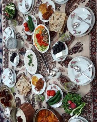 سفره افطاری مامانم