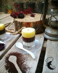 فرنی سه رنگ