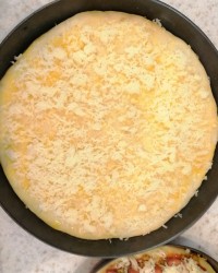 پیتزا و نون سیر