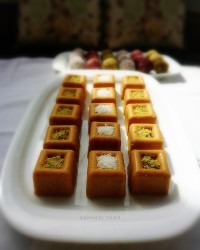 حلوای آرد نخودچی و گردو