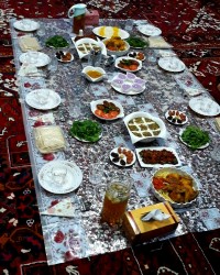 اینم از سفره های افطاریمون..