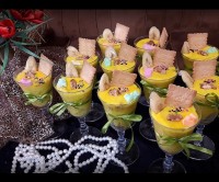 پان اسپانیا زعفرانی