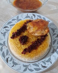 زرشک پلو با مرغ با تهدیگ زعفرانی?????