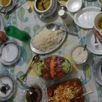 برنج قیمه سوپ جو سالاد کاهو