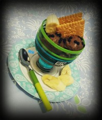 بستنی موز و شکلات (شماهم دعوتید! لطفا ورق بزنید)