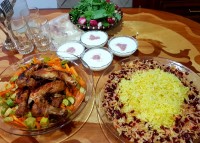 زرشک پلو با مرغ سرخ شده