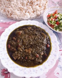 قورمه سبزی....شام خونه و دستپخت مامان جوونم.....