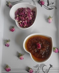 مربا گل سرخ