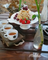 شارلوت بستنی