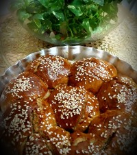 نون صبحونه ی دارچینی با شربت انجیر