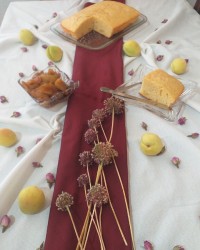 کیک زردآلو مربای زرد آلو