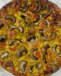 سلام دوستان پاپیونی اینم یه پیتزای قارچ وگوشت خوشمزه