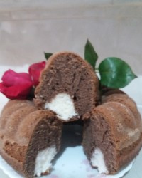 کیک سورپرایز نارگیلی