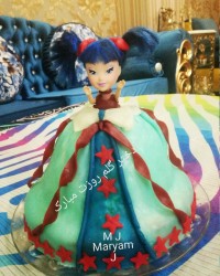 کیک با تزیین خمیر ژلارد