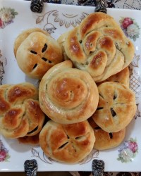 نان گردو و دارچین