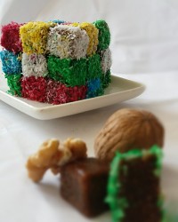 خرما مکعب روبیک