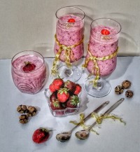 اسموتی توت فرنگی