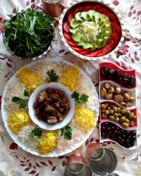 خورش آلو با گوشت