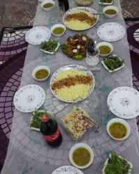 دعوتی خونه دایی همسرم... رشته پلوی خوشمزه بامرغ و سوپ قارچ