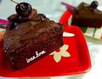کیک شکلاتی مرنگ