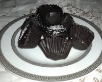 شکلات دست ساز مغزدار