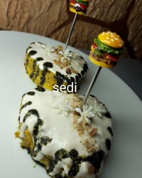 کشک بادمجان قالبی (کیک کشک بادمجان)