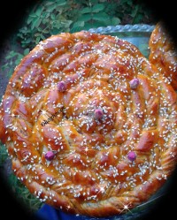 نان رول خرمایی باعطره خوش دارچین وبابافتی بی نظیر