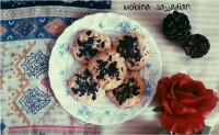 کوکی ساده با تزئین شکلات