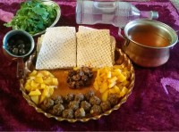 کله گنجشگی .زیتون.الوسیاه وسط ظرف