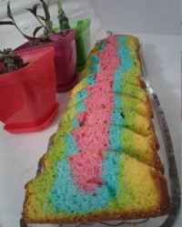 کیک رنگین کمانی