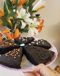 بفرمایید کیک خیس