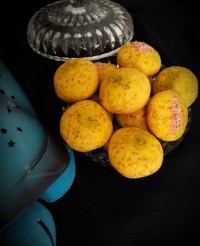 کلوچه کشمشی زعفرانی بدون فر