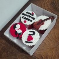 کاپ کیک با تزیین فوندات