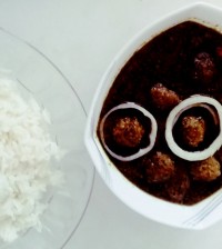 خورشت قرمه سبزی با گوشت قلقلی
