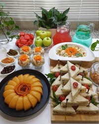 عصرانه در کنار عزیزان جای همتون سبز دوستان جانم?