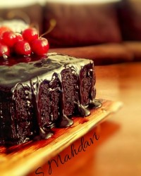کیک شکلاتی بی بی