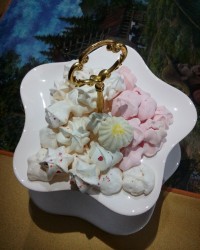 شیرینی پف پفی