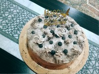 کیک مرطوب شکلاتی مناسب خامه کشی