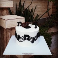 کیک تم موسیقی برای خواهر زاده گلم