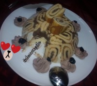 شارلوت بستنی