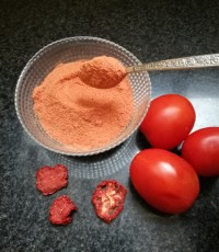 گوجه فرنگی خشک خونگی / وپودر شده