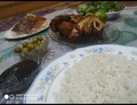 اکبر جوجه . و برنج و ماهی