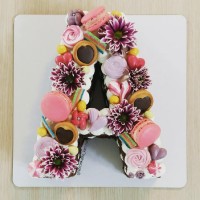 کیک خامه ای شکلاتی