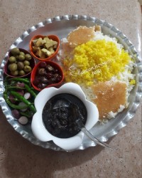 خورشت قرمه سبزی با سیر