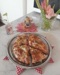 پیتزای خودم پز برا امروز ناهار ❤ دوشنبه اول مهر?